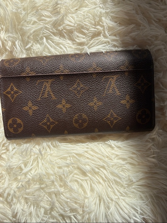 Monogram, Louis Vuitton, Sarah wallet/ crossbody with fuchsia interior - Picture 11 of 16